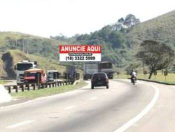 Outdoor na Rodovia Presidente Dutra Outdoor na Rodovia Presidente Dutra