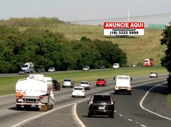 Painel na Rodovia Imigrantes